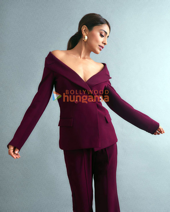 shriya saran 4 49