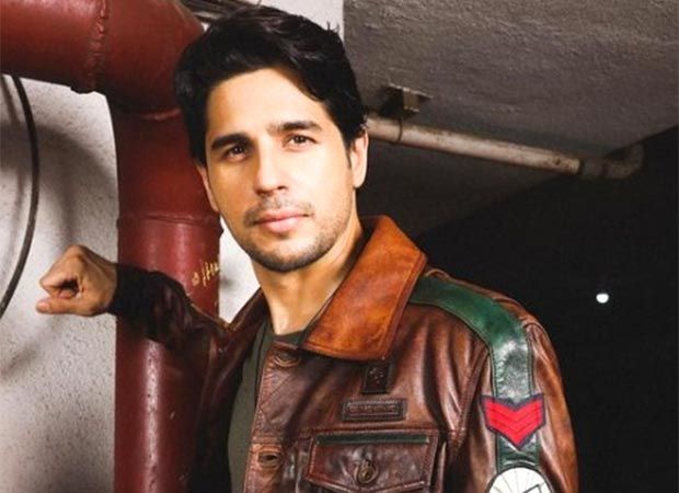 Sidharth Malhotra pays tribute to Capt. Vikram Batra on Kargil Vijay Diwas; says, “Kargil War Martyrs’ sacrifice and valour shall forever be etched in our hearts”