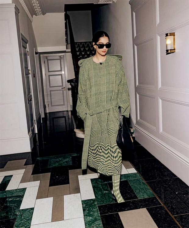 Sonam Kapoor serves iconic fashion statement in a Burberry Trench Coat as she attended the 2023 Wimbledon finals