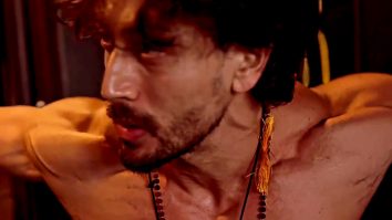 Tiger Shroff leaves us speechless showing off his perfectly sculpted body