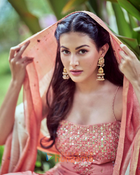amyra dastur 2 60