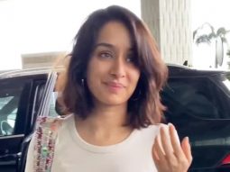 Fan goes down on knees with a bouquet of roses for Shraddha Kapoor at the airport