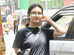 Fatima Sana Shaikh gets clicked with her furry buddy