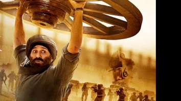 Gadar 2 Advance Booking Report: Sunny Deol-Ameesha Patel starrer sells 45,000 tickets; headed for a humongous opening of approx. Rs. 25 cr. on Day 1 Gadar 2 Advance Booking Report: Sunny Deol-Ameesha Patel starrer sells 45,000 tickets; headed for a humongous opening of approx. Rs. 25 cr. on Day 1