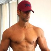Hrithik Roshan sets the internet ablaze with his sizzling transformation; see post