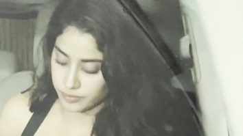 Janhvi Kapoor gets clicked by paps in her car