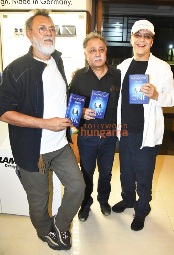 photos aamir khan launches mansoor khans book one the story of the ultimate myth 890 3