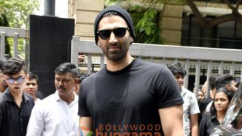 Photos: Aditya Roy Kapur launches Mithibai College Fest in Mumbai