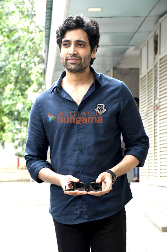 photos adivi sesh snapped outside exceed office in bandra 1