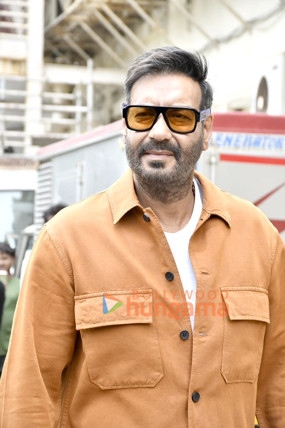 photos ajay devgn spotted at juhu pvr 4