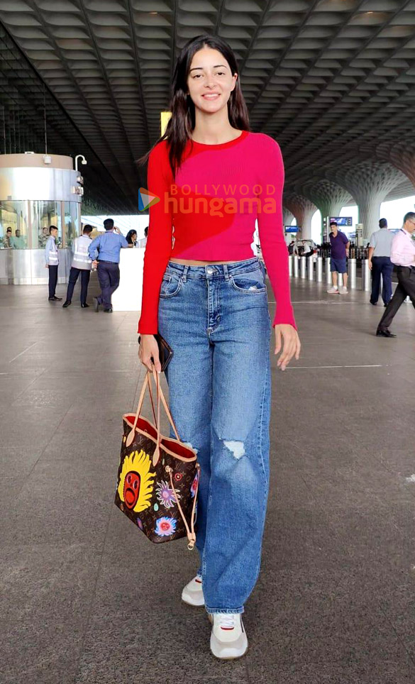 Photos: Deepika Padukone, Ananya Panday, Parineeti Chopra and others snapped at the airport Photos: Deepika Padukone, Ananya Panday, Parineeti Chopra and others snapped at the airport