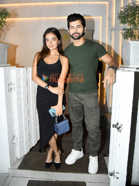 photos anushka sen and siddharth nigam snapped at akina in bandra 1