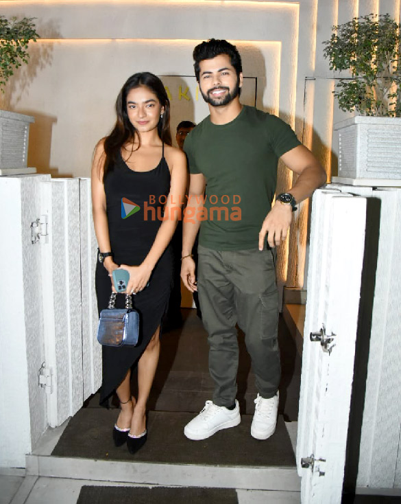 photos anushka sen and siddharth nigam snapped at akina in bandra 2