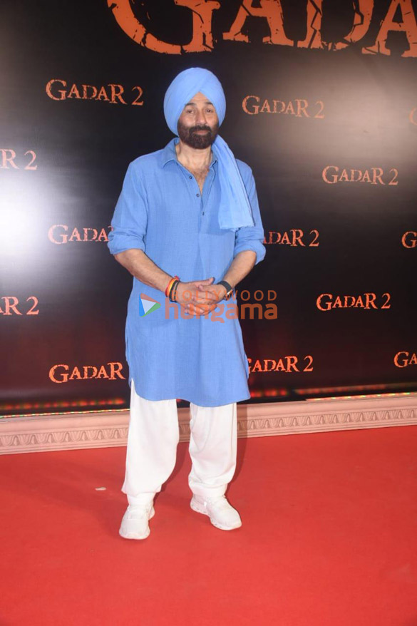 photos celebs grace the premiere of gadar 2 16