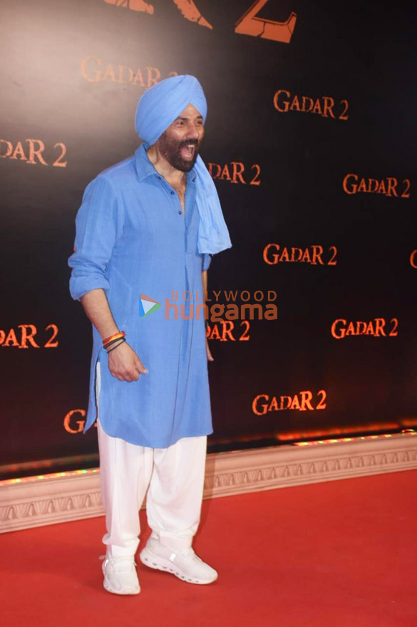 photos celebs grace the premiere of gadar 2 20
