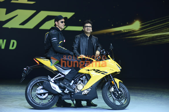 photos hrithik roshan snapped at a bike launch in delhi 3