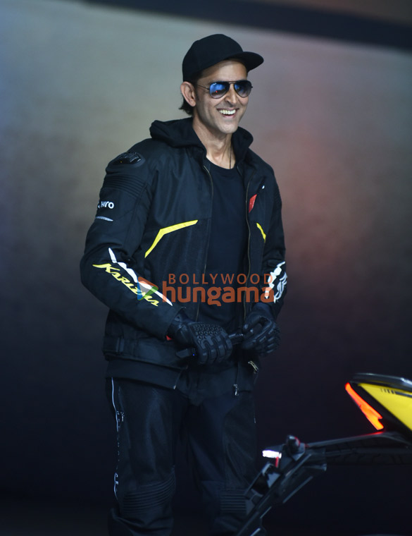 photos hrithik roshan snapped at a bike launch in delhi 6