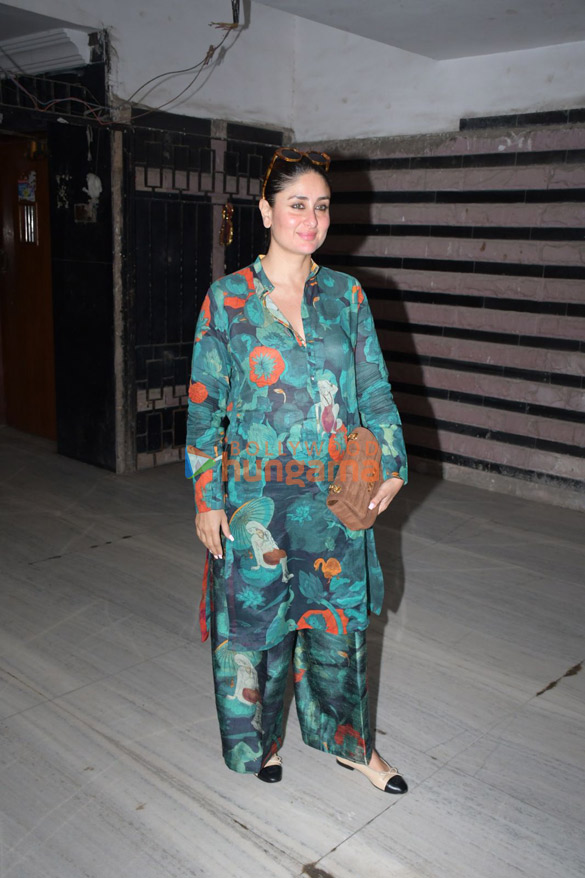 photos kareena kapoor khan snapped in khar 4 3