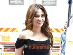 Photos: Mahira Sharma, Shraddha Arya and Sahil khatter snapped in Andheri