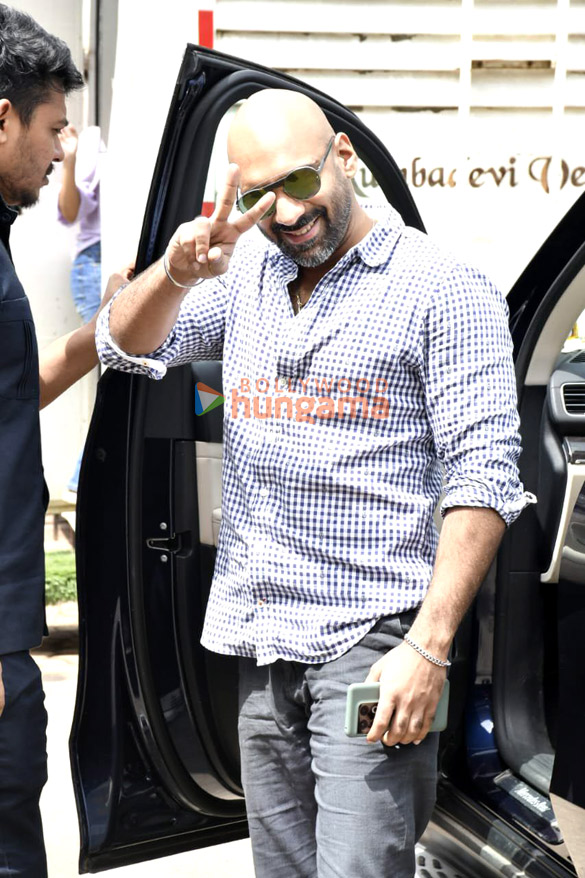 photos mahira sharma and sahil khatter snapped in andheri 5