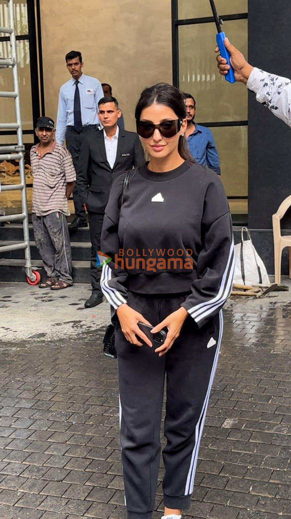 photos nora fatehi snapped at the excel entertainment office 2