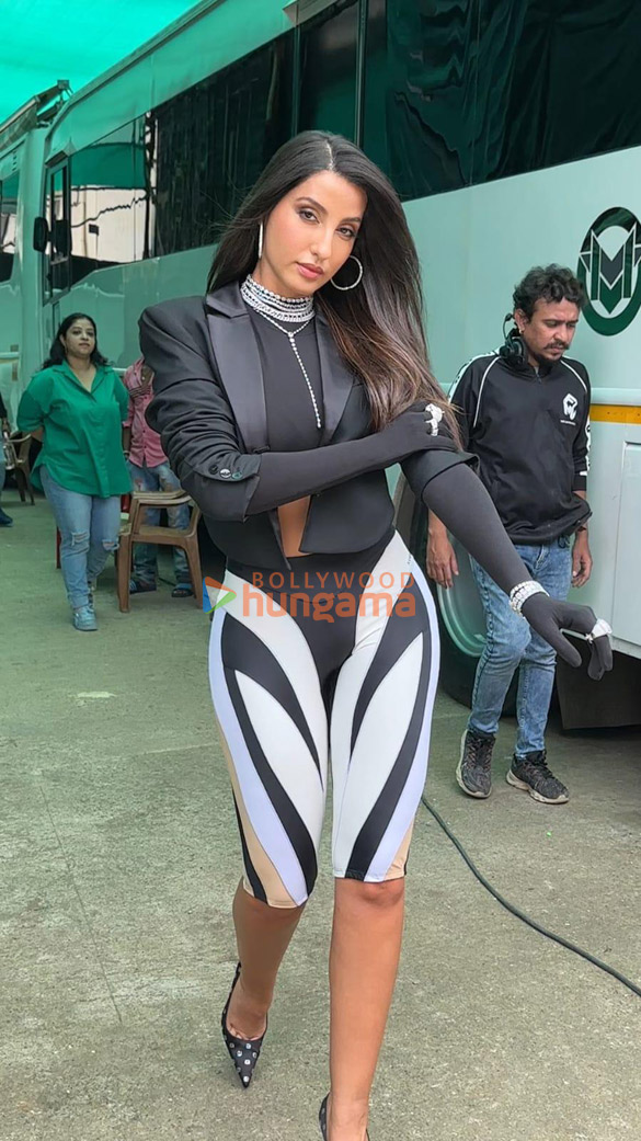 photos nora fatehi snapped on location of a shoot 6