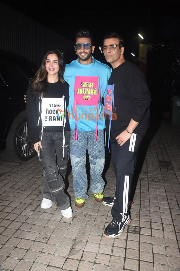photos ranveer singh alia bhatt and karan johar snapped promoting their film rocky aur rani kii prem kahaani at pvr juhu 2