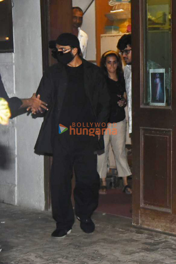 photos ranveer singh snapped at a dubbing studio in bandra 2 4
