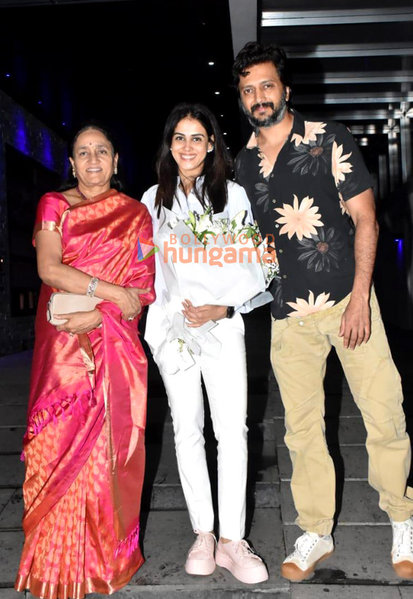 photos riteish deshmukh and family snapped at hakkasan in bandra for genelia dsouzas birthday celebrations 2 2
