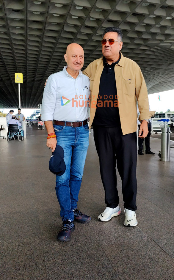 photos saif ali khan sunny leone anupam kher and boman irani snapped at the airport
