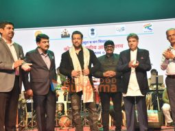 Photos: Salman Khan snapped attending an event in Khar