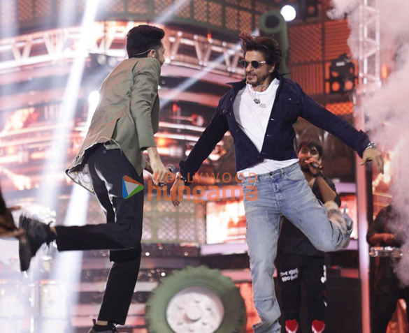 photos shah rukh khan vijay sethupathi and team jawan snapped at audio launch in chennai 12