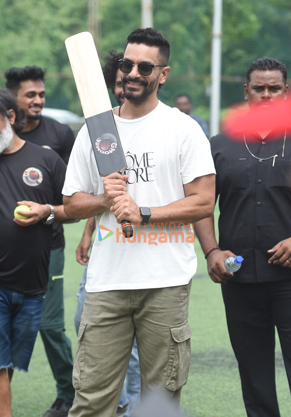 photos team of ghoomer organizes a cricket match with cast and crew 8