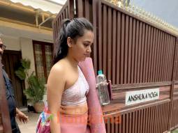 Photos: Tejasswi Prakash snapped at Anshuka Yoga in Bandra