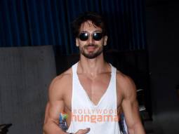 Photos: Tiger Shroff snapped in Andheri