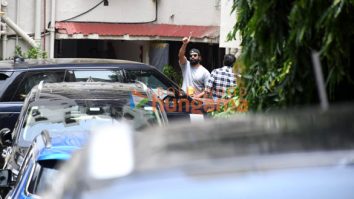 Photos: Vicky Kaushal spotted in Bandra