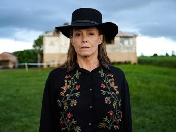 Avatar-fame actress Sigourney Weaver opens up about her intriguing character in The Lost Flowers of Alice Hart; says, “She is like a box with secret drawers” Avatar-fame actress Sigourney Weaver opens up about her intriguing character in The Lost Flowers of Alice Hart; says, “She is like a box with secret drawers”