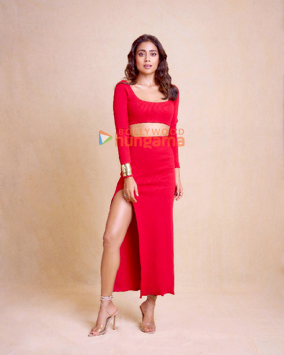 Shriya Saran Photos, Images, HD Wallpapers, Shriya Saran HD Images