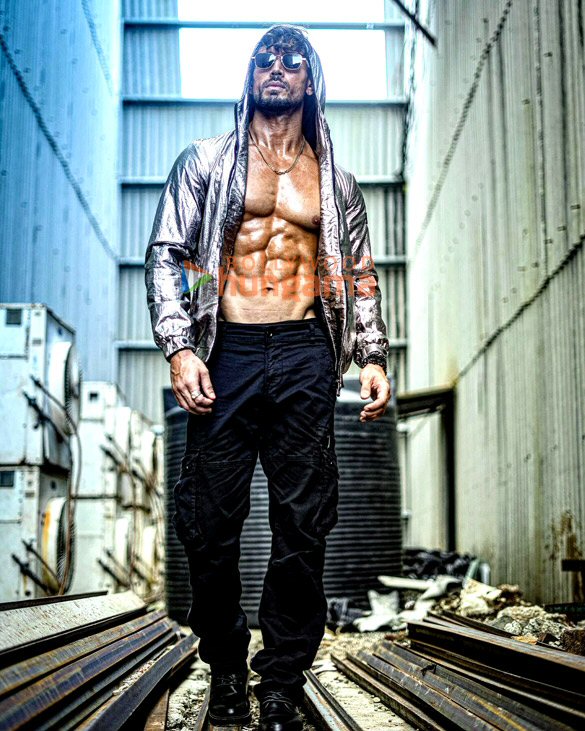 tiger shroff 2 50