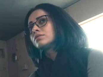 Tu Akelli Hi Kafi Hai Tu Akelli Hi Kafi Hai