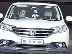 Paps capture a glimpse of Sara Ali Khan as she steps out
