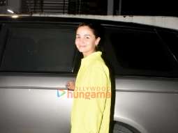 Photos: Alia Bhatt snapped in Bandra