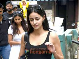 Photos: Ananya Pandey, Suhana Khan and Shanaya Kapoor spotted in Bandra