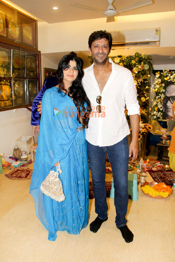 photos bappi lahiris family celebrate ganesh chaturthi 6