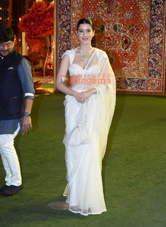 photos celebs arrive at ambanis house for ganpati darshan5 2
