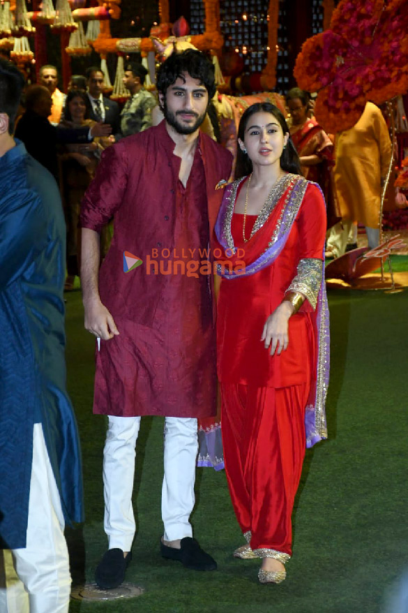 photos celebs arrive at ambanis house for ganpati darshan8 2