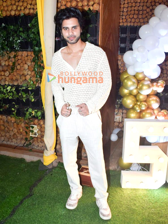photos celebs attend palash duttas 50th birthday bash 25