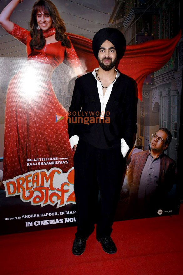 photos celebs grace the success bash of dream girl 2 16