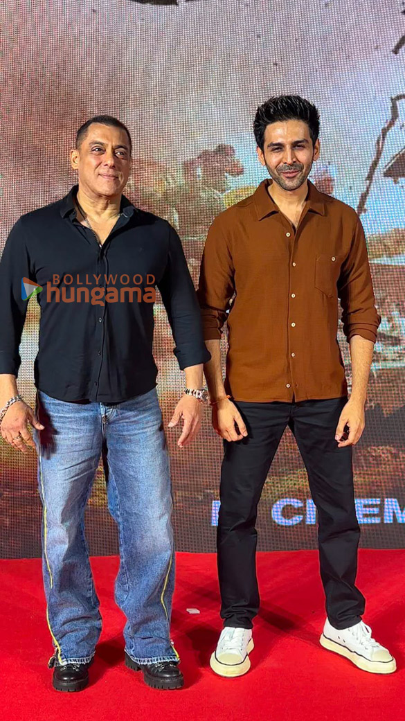 photos celebs grace the success bash of gadar 26 10