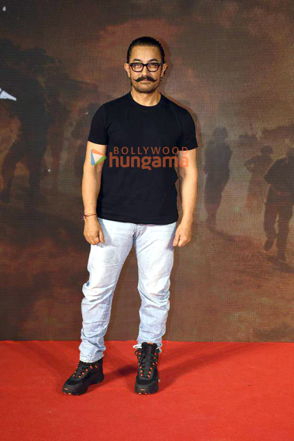 photos celebs grace the success bash of gadar 26 80